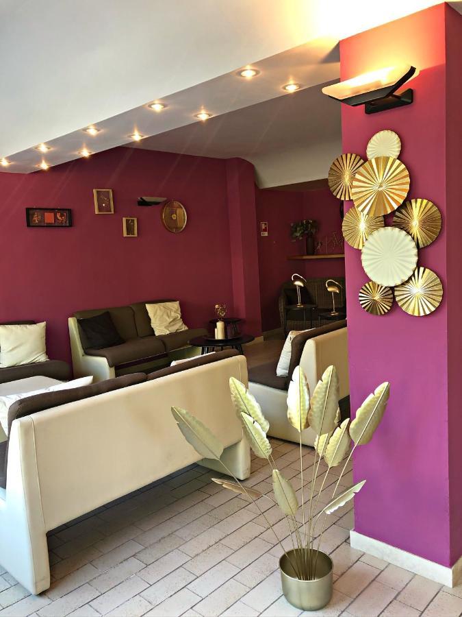 Hotel Del Falco Cervia Bagian luar foto