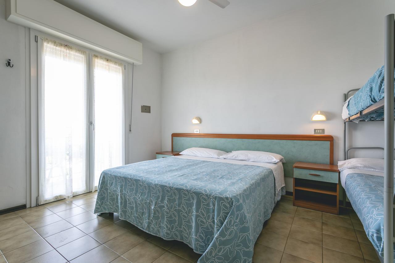 Hotel Del Falco Cervia Bagian luar foto