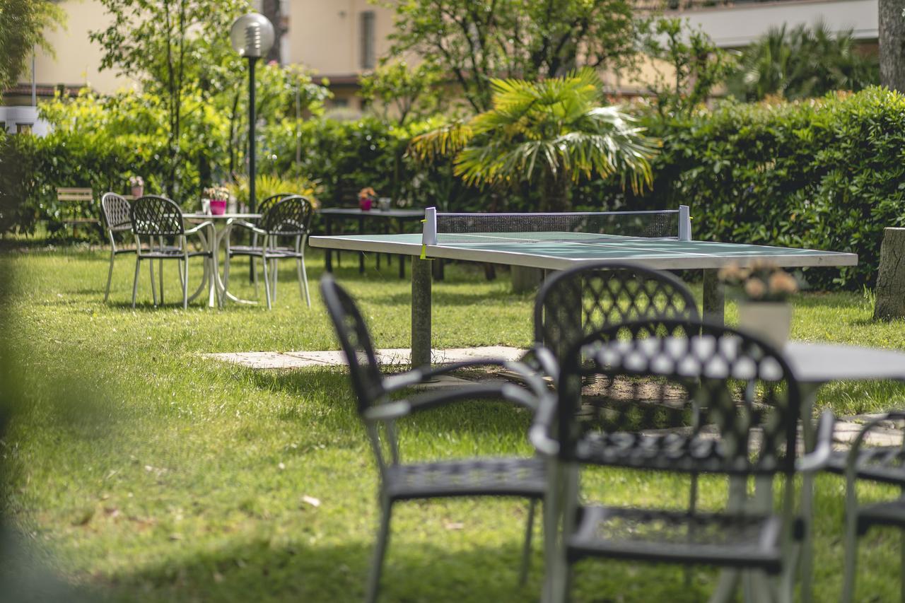 Hotel Del Falco Cervia Bagian luar foto